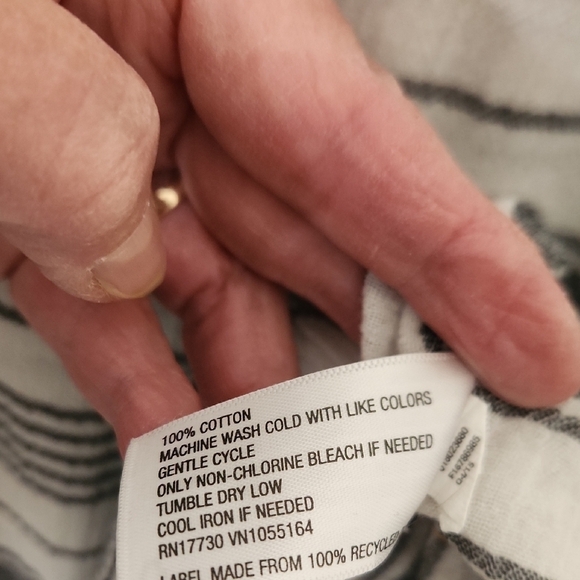 Merona White & Gray Tie Front 3/4 Sleeve Blouse Size Small - Picture 7 of 9